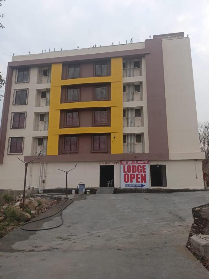 Hotel Anvisha Executive Mangvadi Luaran gambar